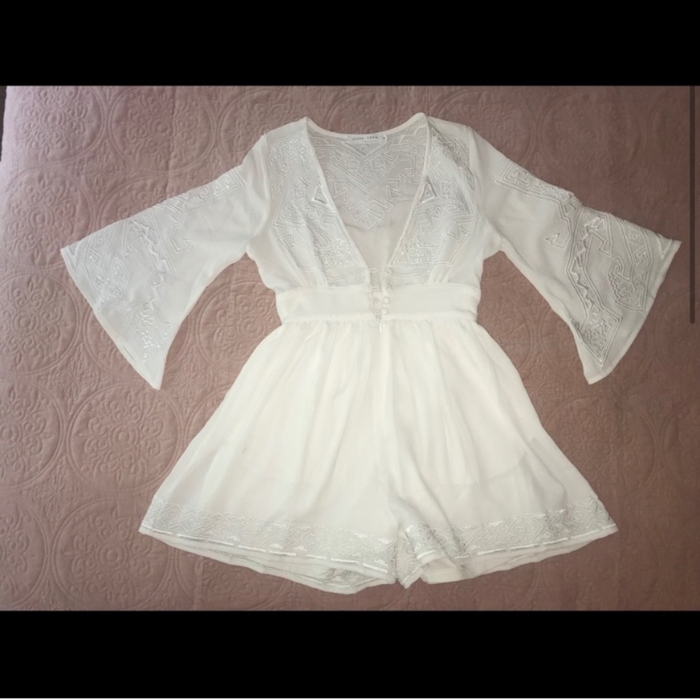 Princess Polly Embroidered White Romper Size 2